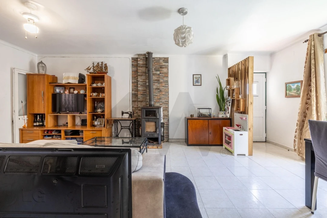 Moradia T3 para Venda em Batalha Foto 3