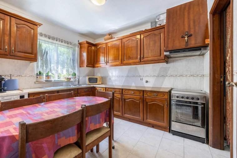 Moradia T3 para Venda em Batalha Foto 2