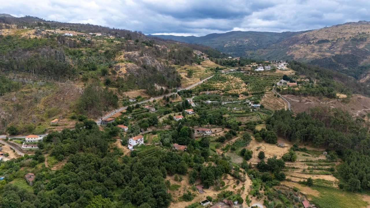 Quinta T3 para Venda em Freigil e Miomães Foto 37