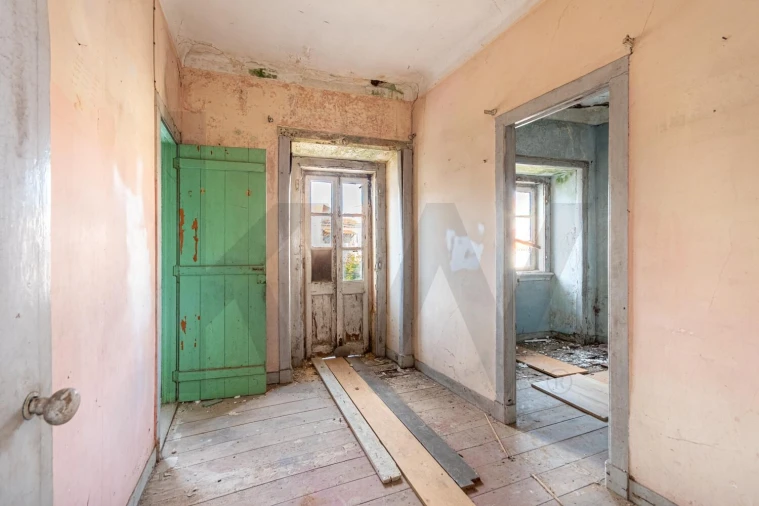 Moradia T5 para Venda em Ramada e Caneças Foto 7