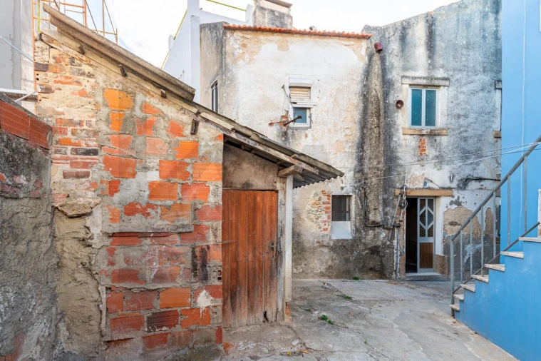 Moradia T5 para Venda em Ramada e Caneças Foto 16