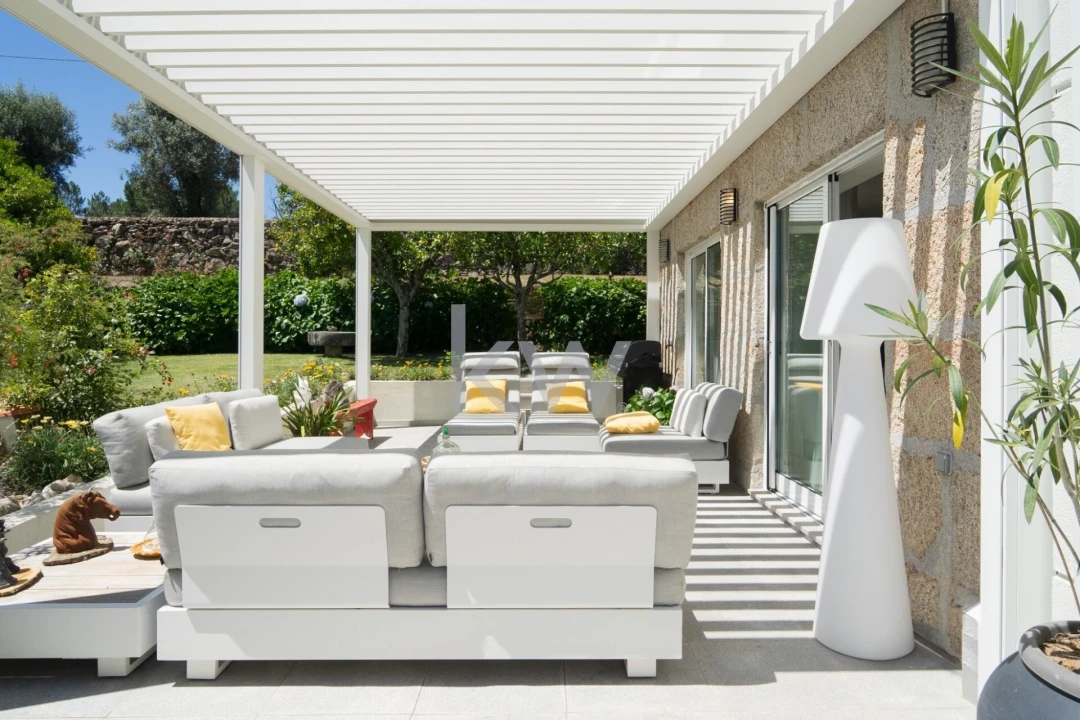 Quinta T5 para Venda em Paranhos Foto 2