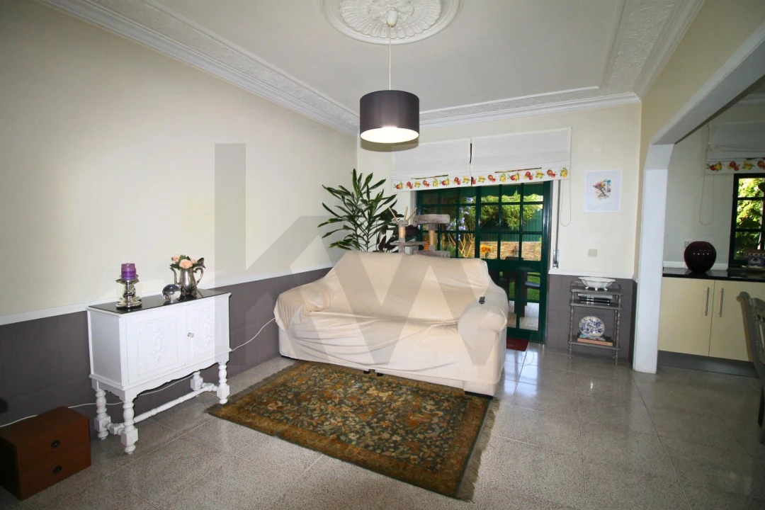 Quarto para Arrendamento em Corroios Foto 1