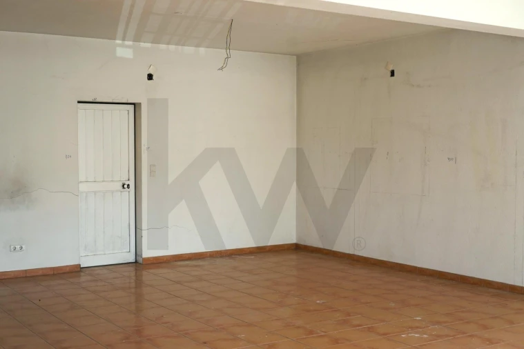 Armazém para Venda em Reguengo Grande Foto 2