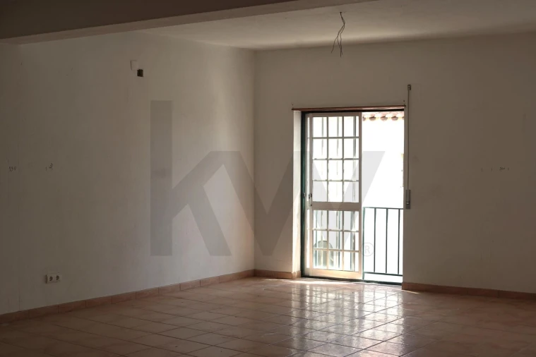 Armazém para Venda em Reguengo Grande Foto 3