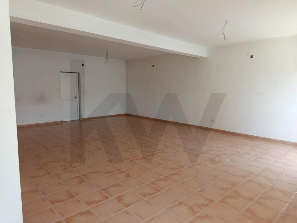 Armazém para Venda em Reguengo Grande Foto 1