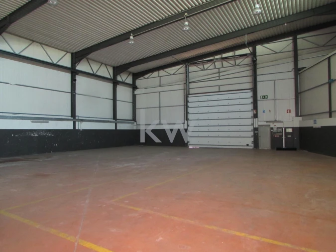 Armazém para Arrendamento em Atouguia Foto 5