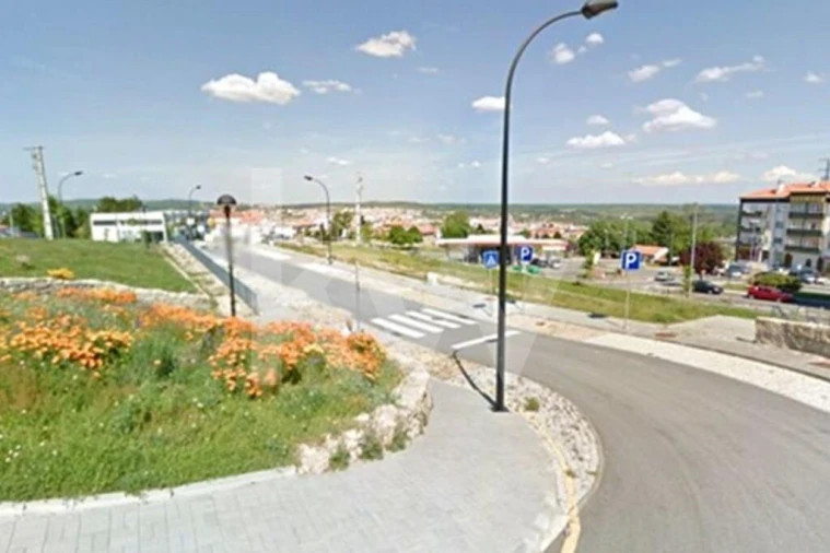 Terreno para Venda em Avelãs de Ambom e Rocamondo Foto 2