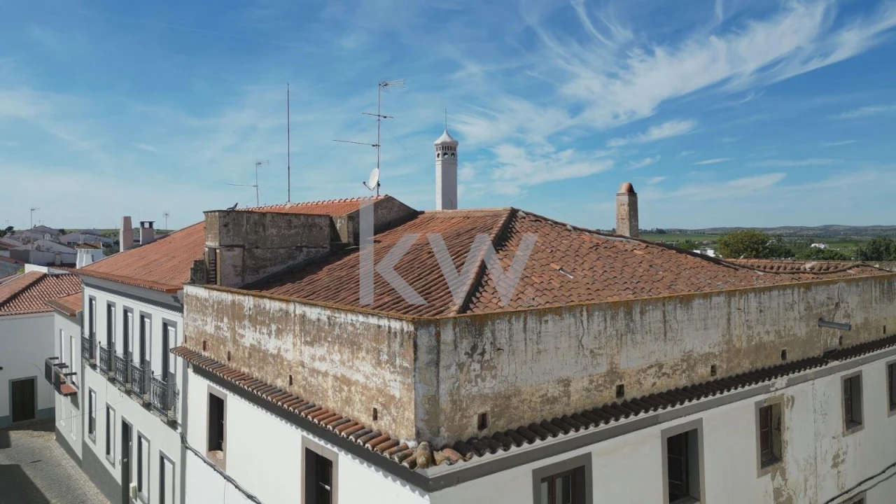 Moradia T5 para Venda em Reguengos de Monsaraz Foto 1