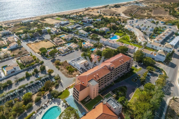 Moradia T5 para Venda em Guia Foto 52