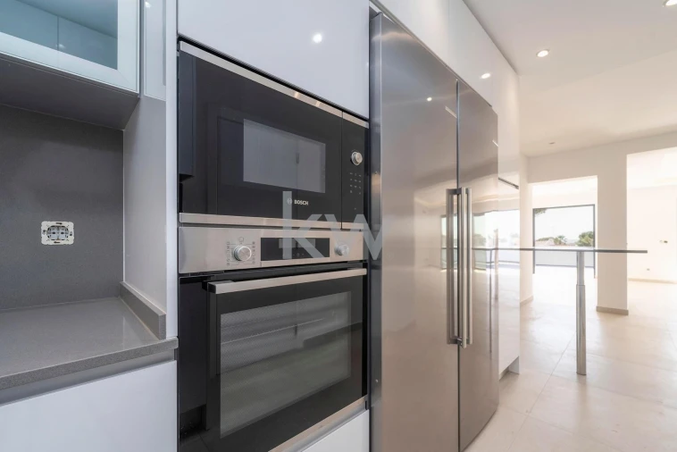 Moradia T5 para Venda em Guia Foto 9