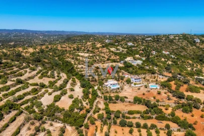 Terreno para Venda em Conceição e Estoi