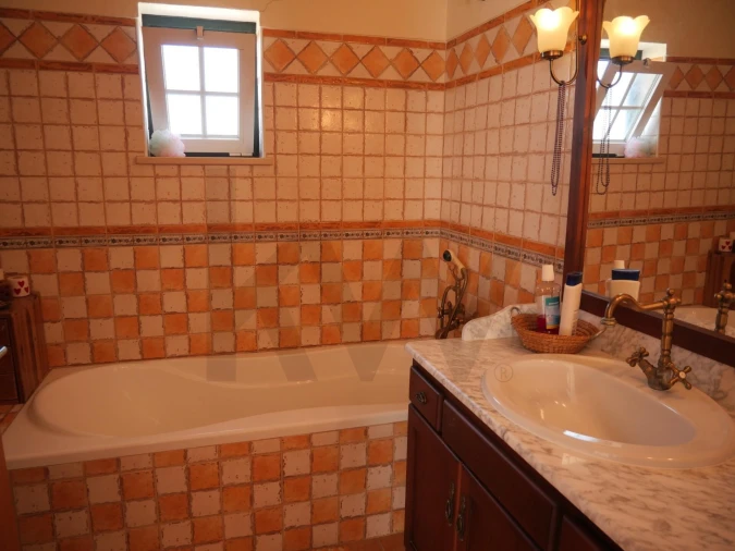 Moradia T6 para Venda em Estômbar e Parchal Foto 41