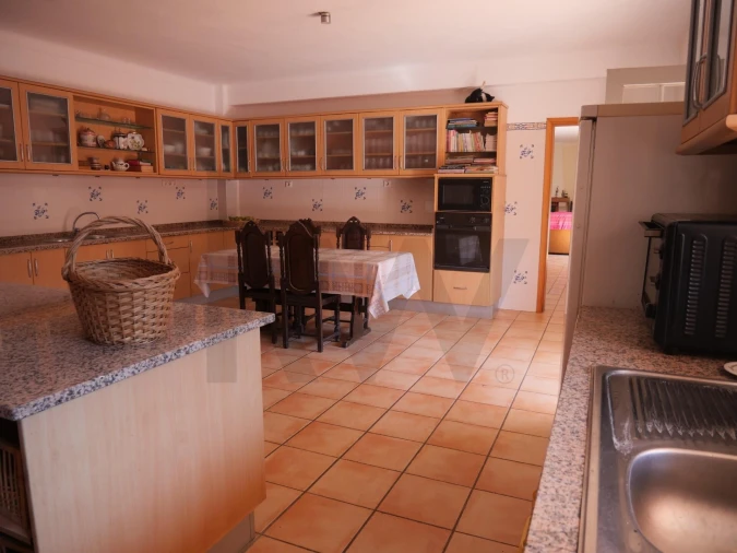 Moradia T6 para Venda em Estômbar e Parchal Foto 24