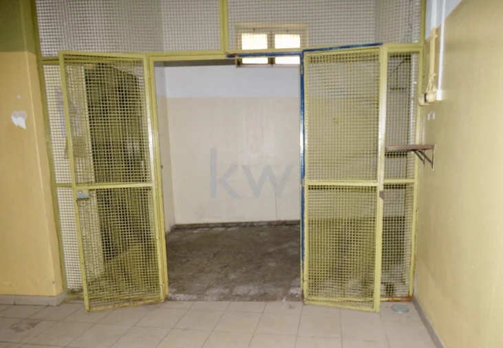 Armazém para Venda em Lagos (São Sebastião e Santa Maria) Foto 16