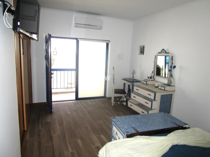 Moradia T8 para Venda em Olho Marinho Foto 31