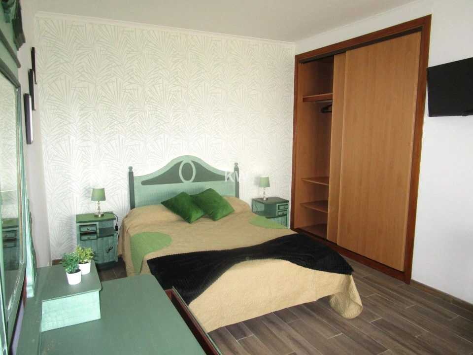 Moradia T8 para Venda em Olho Marinho Foto 35