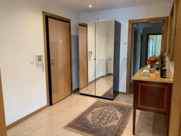 Apartamento T3 para Arrendamento em Cascais e Estoril