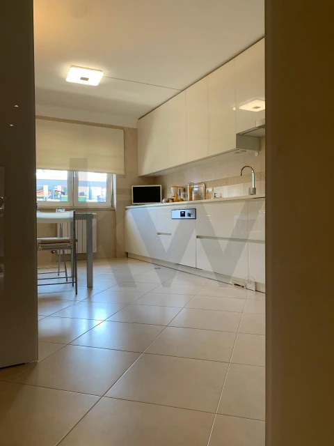 Apartamento T3 para Arrendamento em Cascais e Estoril