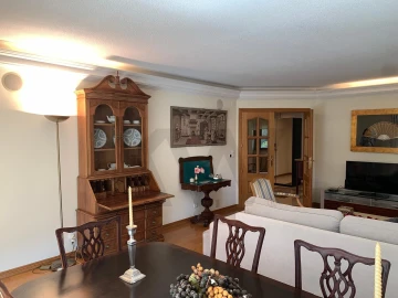 Apartamento T3 para Arrendamento em Cascais e Estoril