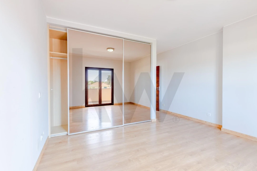 Moradia T4 para Arrendamento em Cascais e Estoril Foto 22