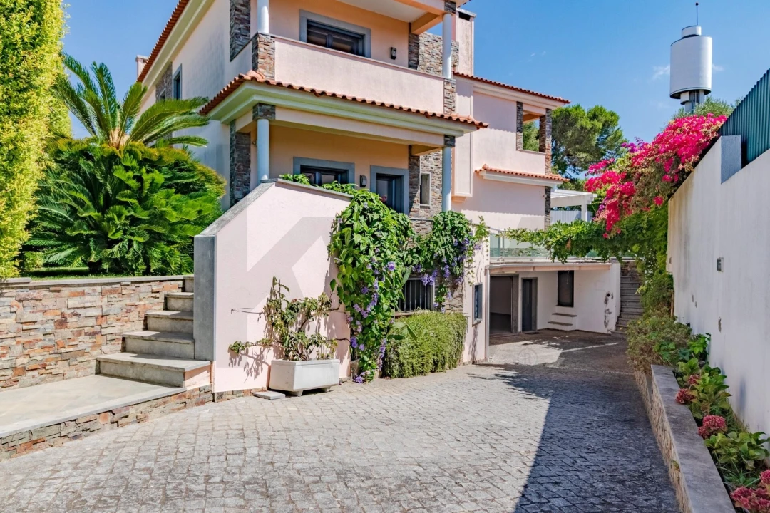 Moradia T4 para Arrendamento em Cascais e Estoril Foto 1