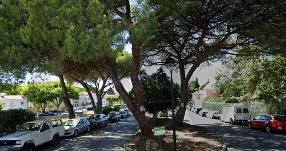 Moradia T4 para Venda em Ajuda Foto 28