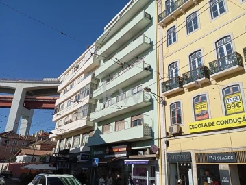 Apartamento T1 para Venda em Alcantara