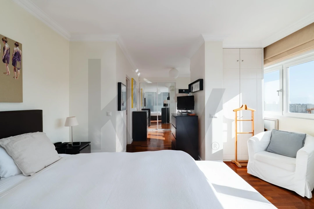 Apartamento T3 para Venda em Areeiro Foto 30