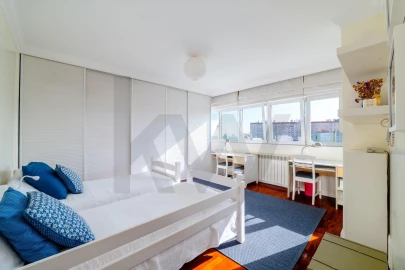 Apartamento T3 para Venda em Areeiro