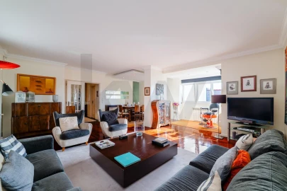 Apartamento T3 para Venda em Areeiro