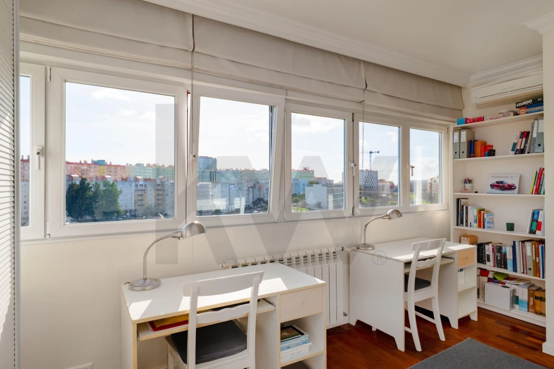 Apartamento T3 para Venda em Areeiro Foto 25