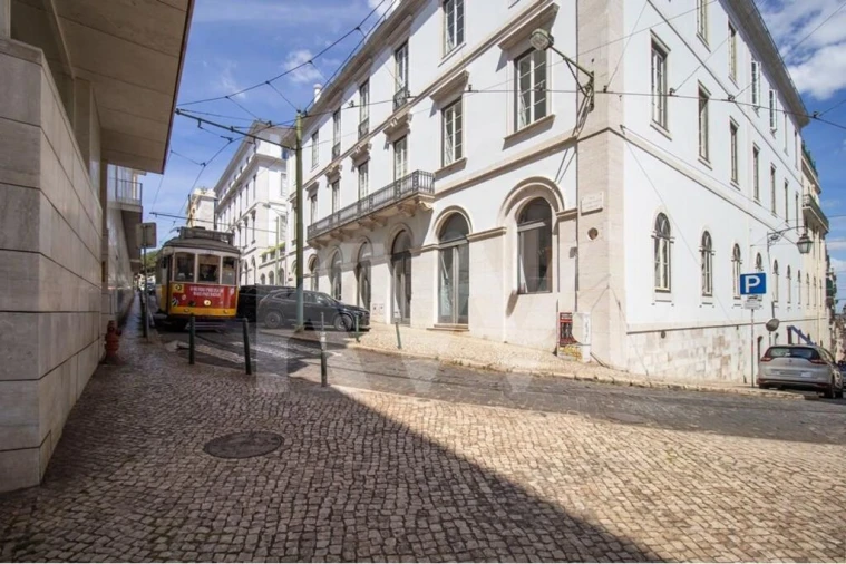 Apartamento T3 para Venda em Misericórdia Foto 25