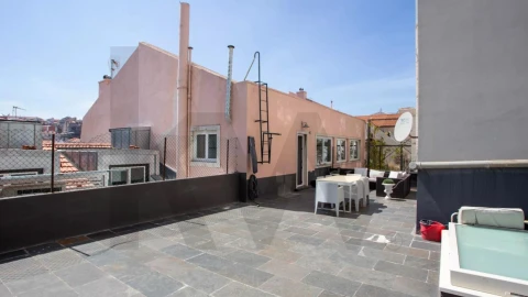 Apartamento T4 para Venda em Santa Maria Maior