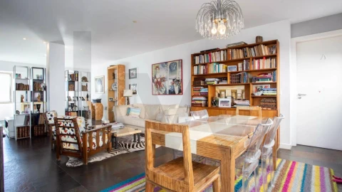 Apartamento T4 para Venda em Santa Maria Maior