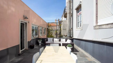 Apartamento T4 para Venda em Santa Maria Maior