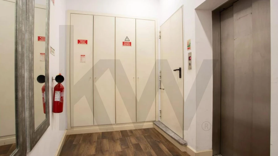 Apartamento T4 para Venda em Santa Maria Maior Foto 2