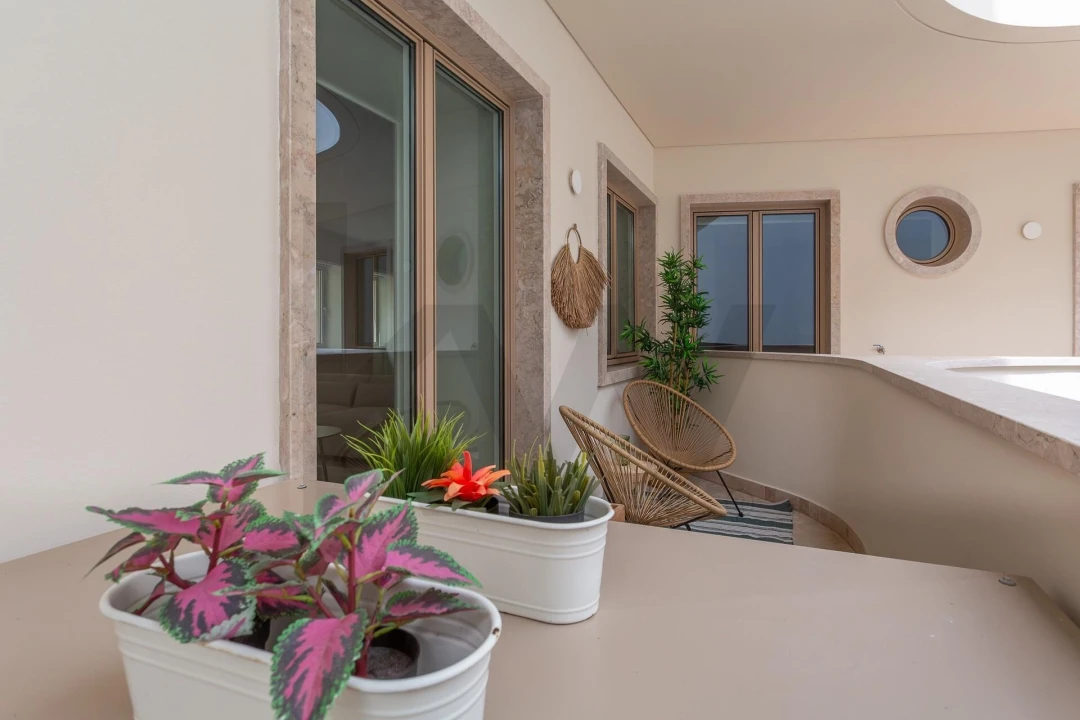 Apartamento T2 para Venda em Santo António Foto 13