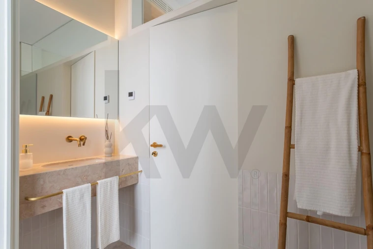 Apartamento T2 para Venda em Santo António Foto 33