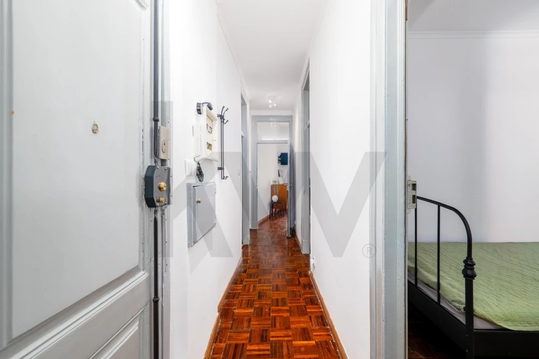 Apartamento T3 para Venda em Santo António Foto 4