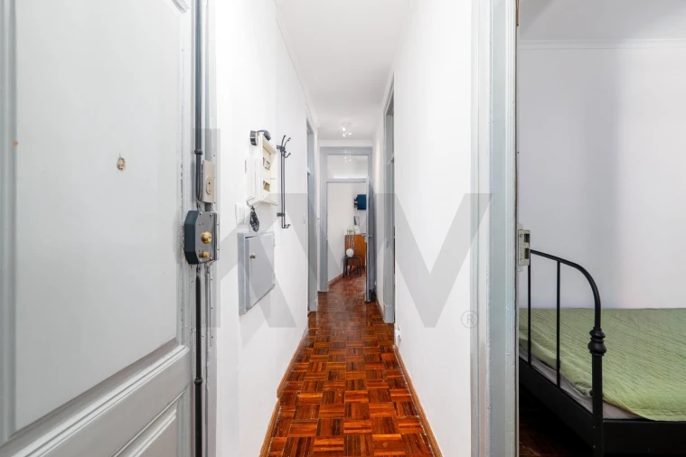 Apartamento T3 para Venda em Santo António Foto 4
