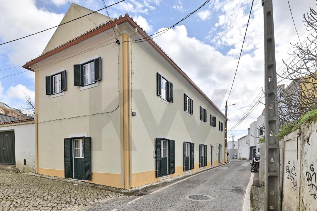 Moradia T4 para Venda em Fanhões Foto 1