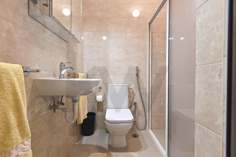 Moradia T4 para Venda em Fanhões Foto 15