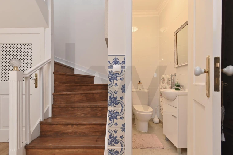 Moradia T4 para Venda em Fanhões Foto 9