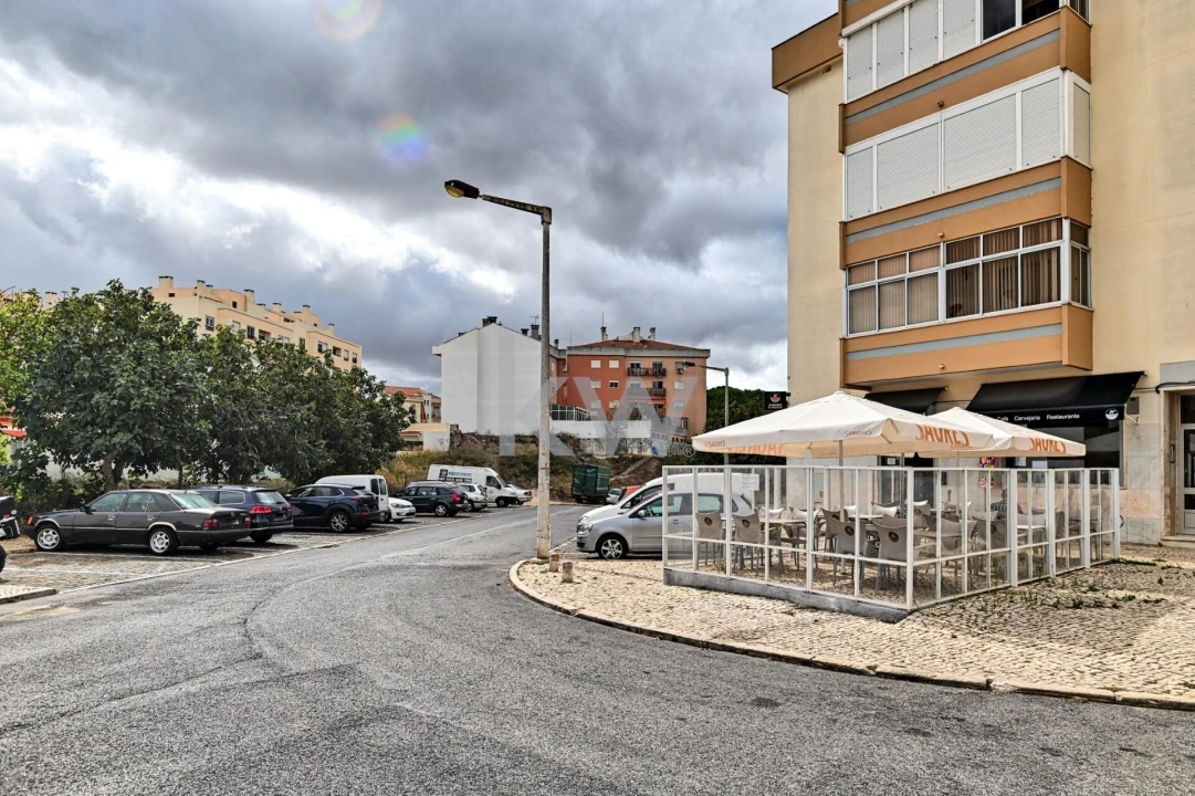 Negócio para Trespasse em Santa Iria de Azoia, São João da Talha e Bobadela Foto 2