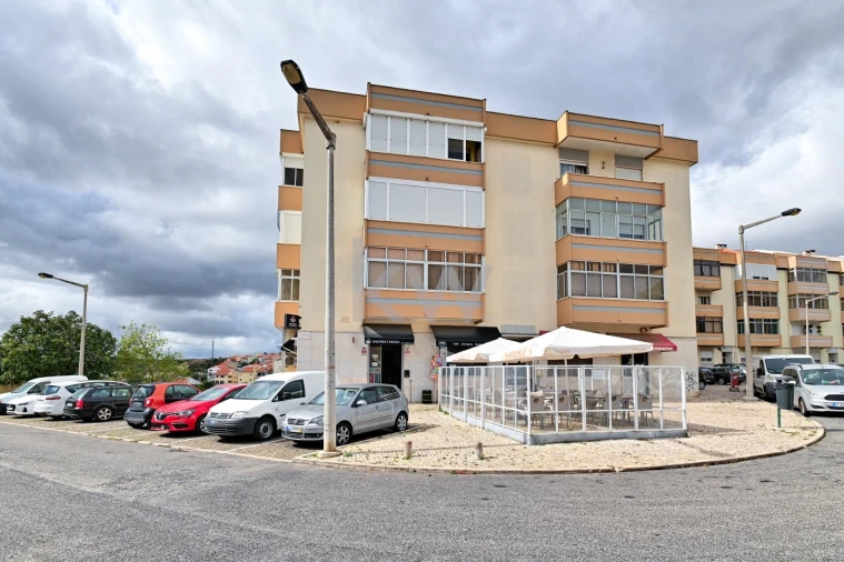 Negócio para Trespasse em Santa Iria de Azoia, São João da Talha e Bobadela Foto 1