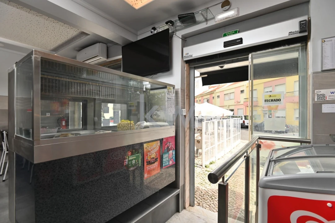 Negócio para Trespasse em Santa Iria de Azoia, São João da Talha e Bobadela Foto 14