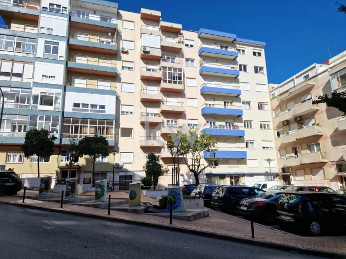 Apartamento T2 para Venda em Algés, Linda-A-Velha e Cruz Quebrada-Dafundo Foto 5