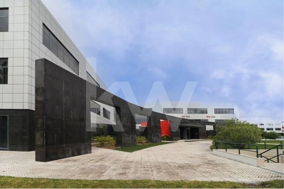 Escritório para Arrendamento em São João das Lampas e Terrugem Foto 1