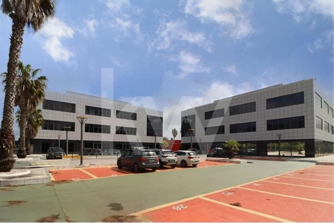 Escritório para Arrendamento em São João das Lampas e Terrugem Foto 16